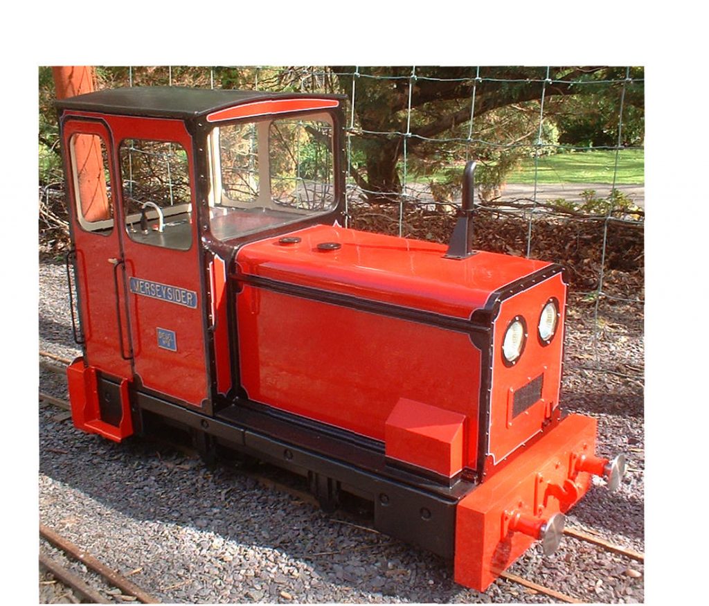 Bill Winter's 5" gauge battery electric "Merseysider"