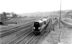 GT3 running near Llandudno Junction